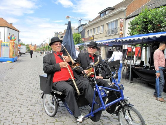 Dixieland / looporkest  te boeken bij www.kwekel-evenementen.nl