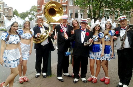 Dixieland / looporkest  te boeken bij www.kwekel-evenementen.nl